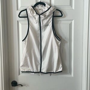 Victoria’s Secret Pink zipup light vest with pockets, size extra small/small